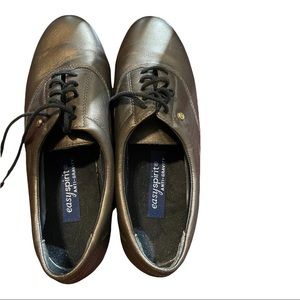 Easy Spirit Antigravity Loafer in hard to find 7 slim. AA.